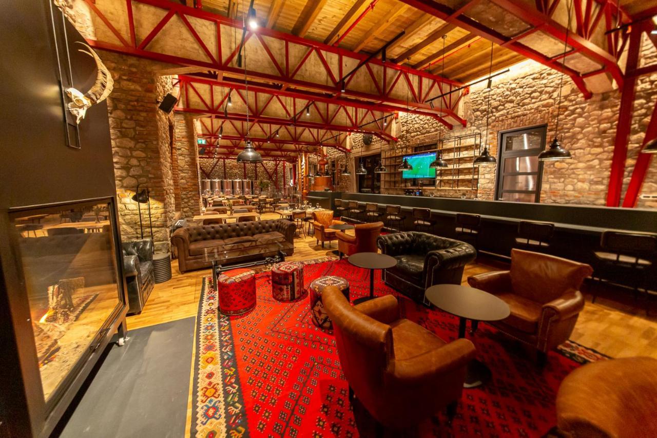 Melesin Distillery Leskovik Экстерьер фото